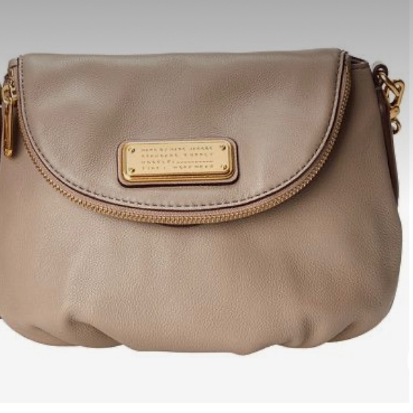 Marc Jacobs Handbags - Marc Jacobs Cross-body, taupe